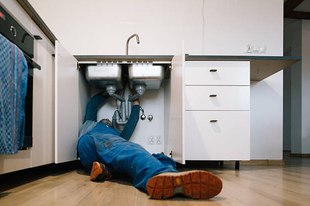 Professional Leak Detection technician working in Riderwood, MD